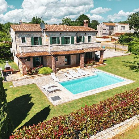 Theblueview Villas Near Porec Sveti Lovrec Pazenaticki Екстер'єр фото