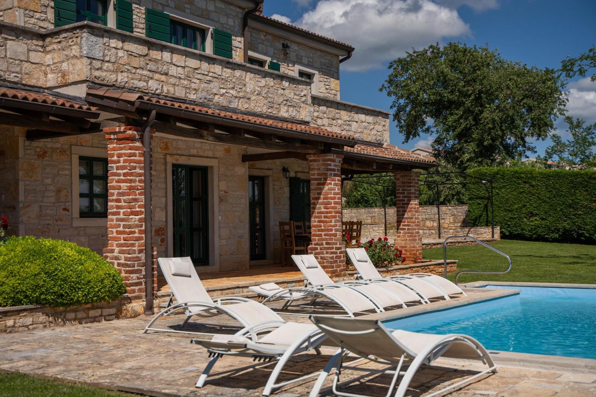 Theblueview Villas Near Porec Sveti Lovrec Pazenaticki Екстер'єр фото
